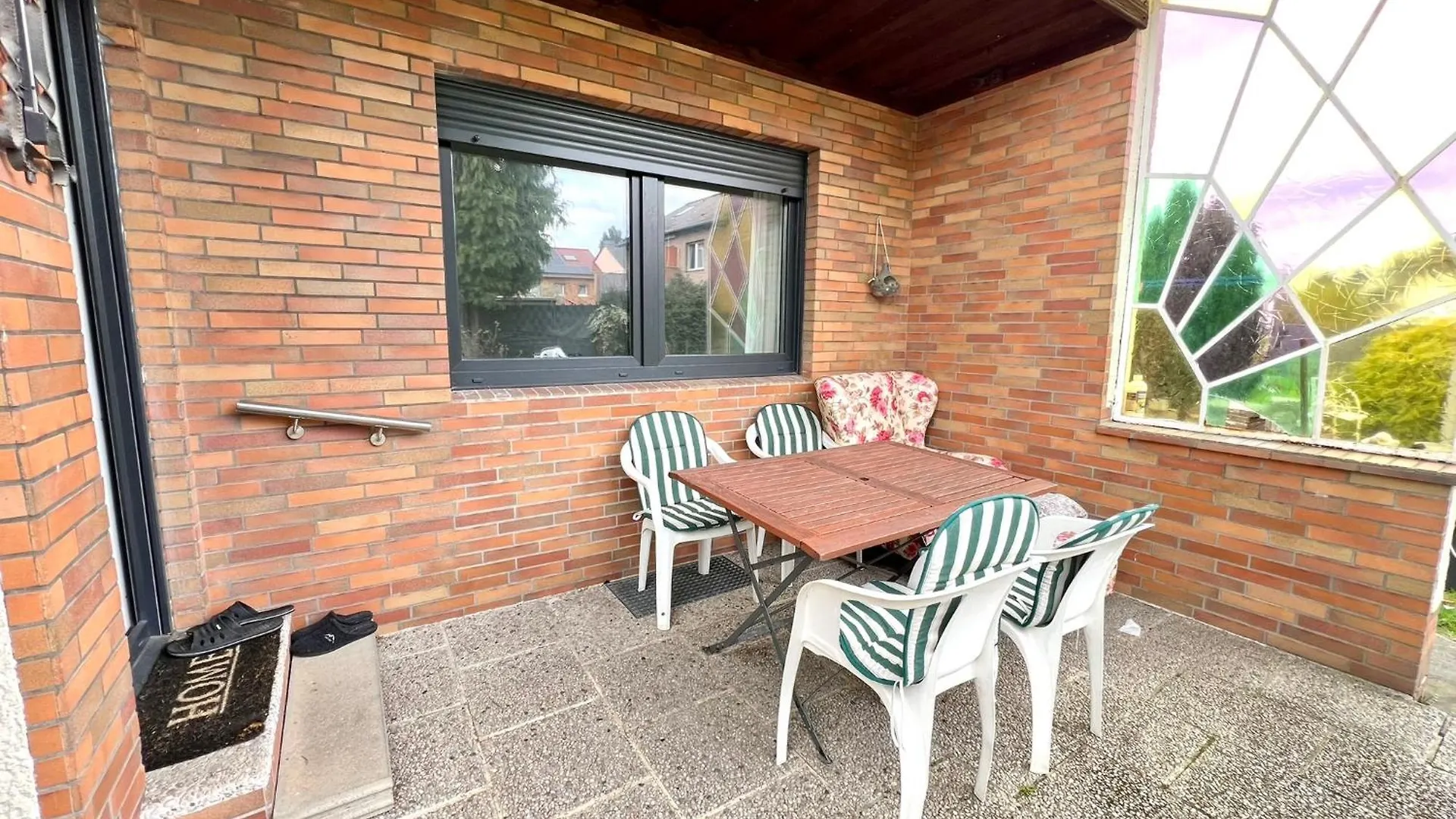Comfy Apartment Mit Garten In Koeln